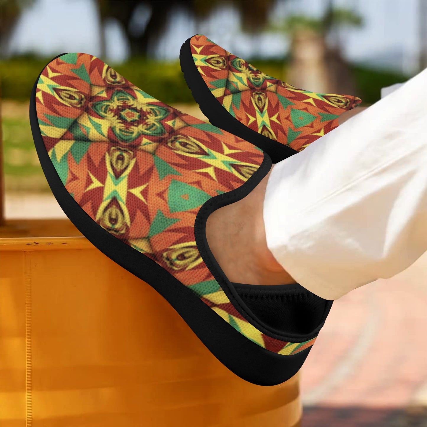 Men's  Bold Tribal Kaleidoscope Pattern Fly Weave Drop-in Heel Sneakers