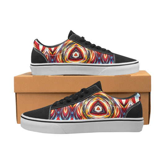 Women's Bold Abstract Swirl Design Low Top Skateboarding Shoes