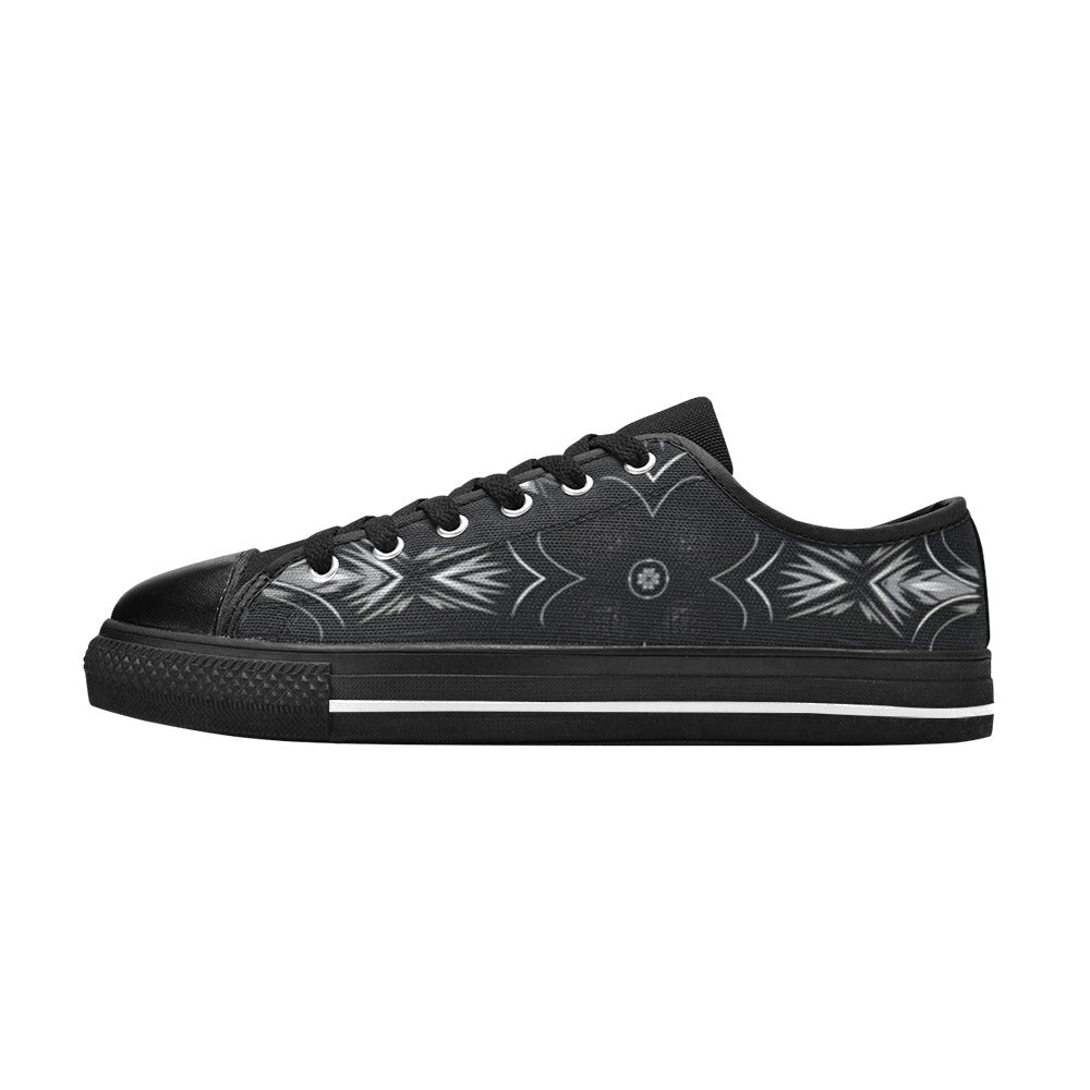Women's Monochrome Urban Building Kaleidoscope Pattern  Low Top Canvas Shoes