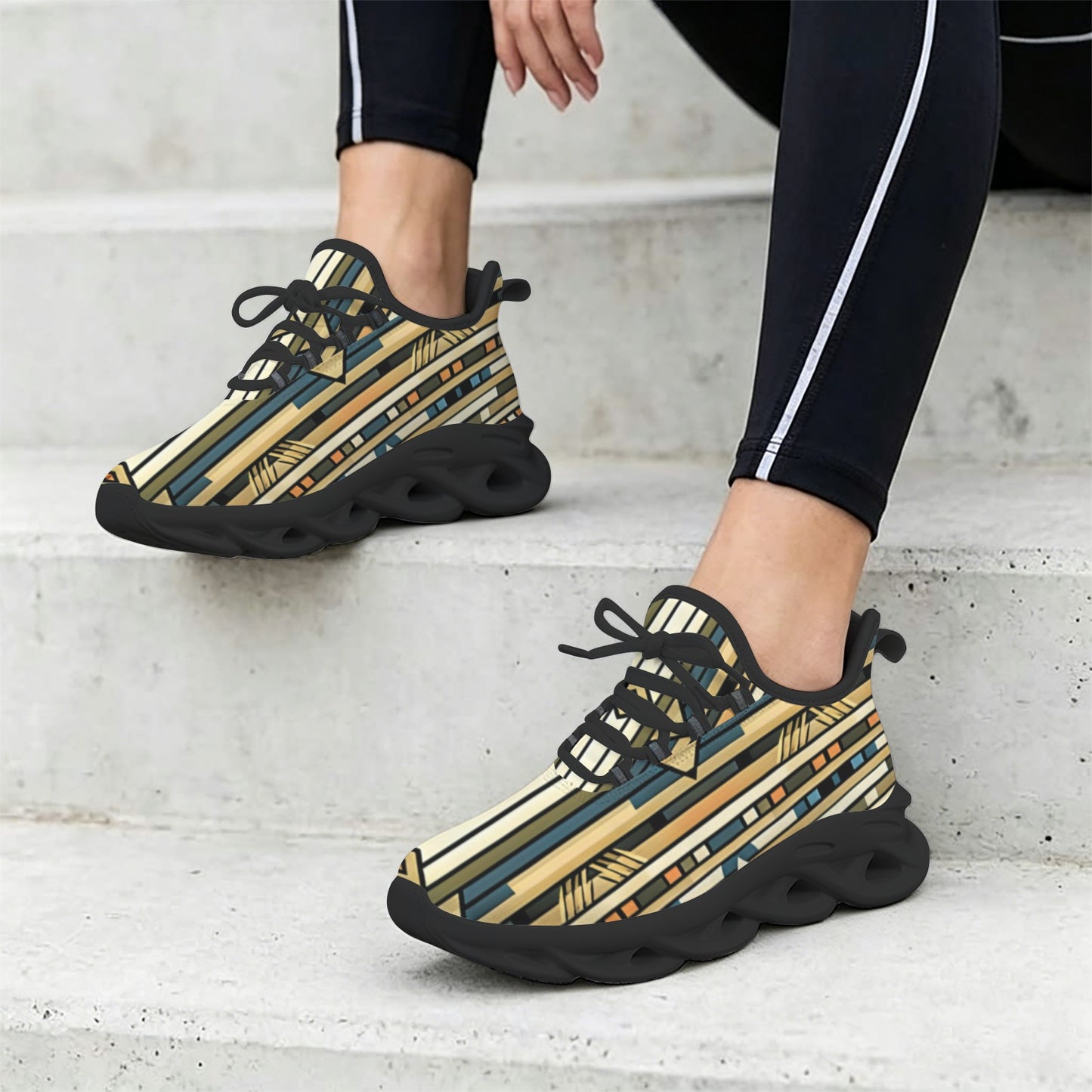 Women's Retro Geometric Tribal Pattern All-Over Print Twisted Sole Sneakers